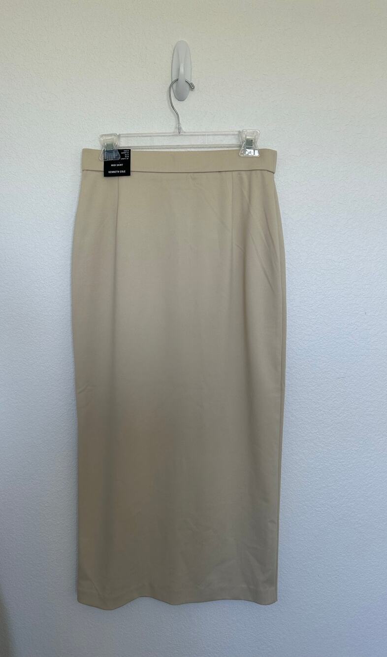 Kenneth Cole Nude Minimalist Midi Length Pencil Skirt - 8